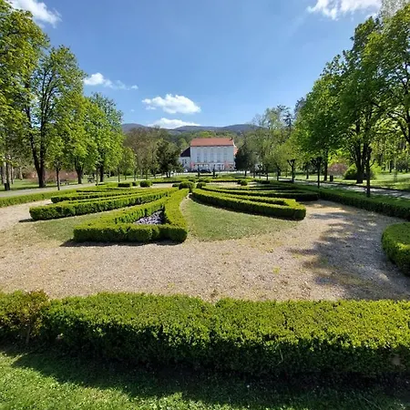 Aleks Sobe Gæstehus