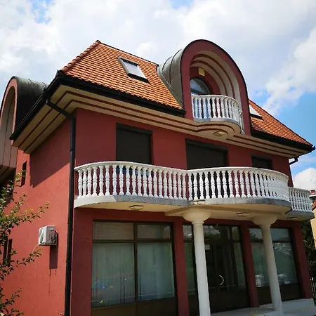 Guest house Aleks Sobe